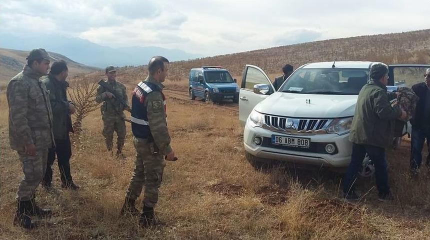 Ka&ccedil;ak Avcılara 5 Bin 500 Lira Para Cezası