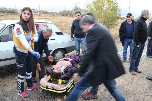 Sivas&rsquo;ta Trafik Kazası 4 Yaralı. 3