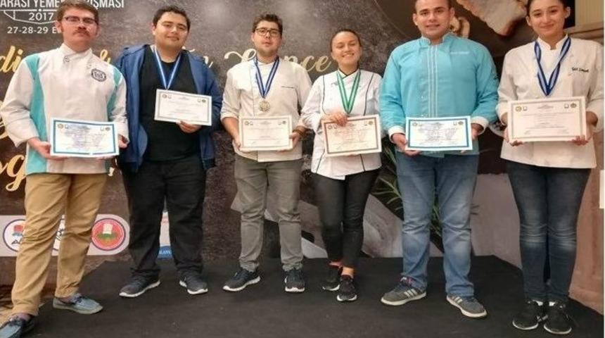 Ad&uuml; Didim&rsquo;in Madalyaları Aş&ccedil;ıları