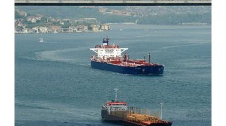 İstanbul Boğazından Ge&ccedil;en Yıl 42 Bin 553 Gemi Ge&ccedil;ti
