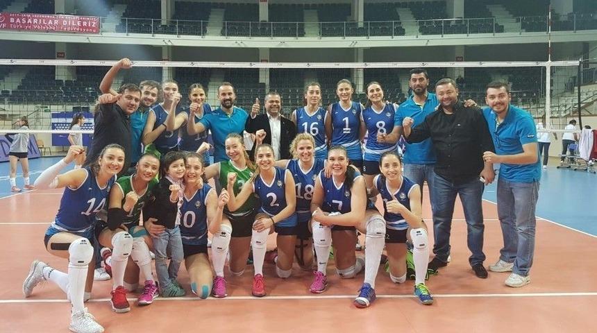 Salihli&rsquo;nin Sultanları İzmir&rsquo;de Kazandı