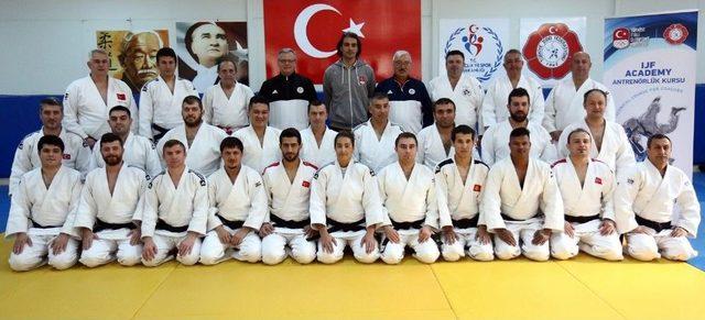 Ijf Akademi 2. Seviye Kursu Başarıyla Tamamlandı