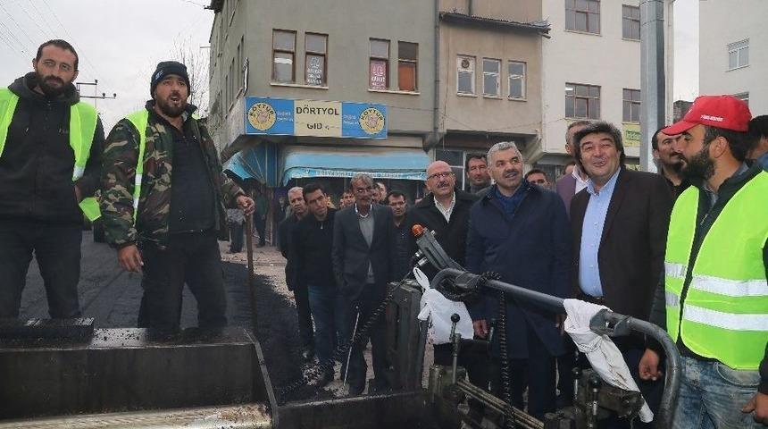 Başkan Çelik Akkışla Ve Özvatan’da Yapılan Çalışmaları İnceledi