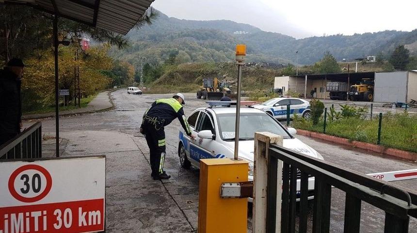 İş&ccedil;ilerin Eylemde Olduğu Madene Giriş &Ccedil;ıkışlar Yasaklandı