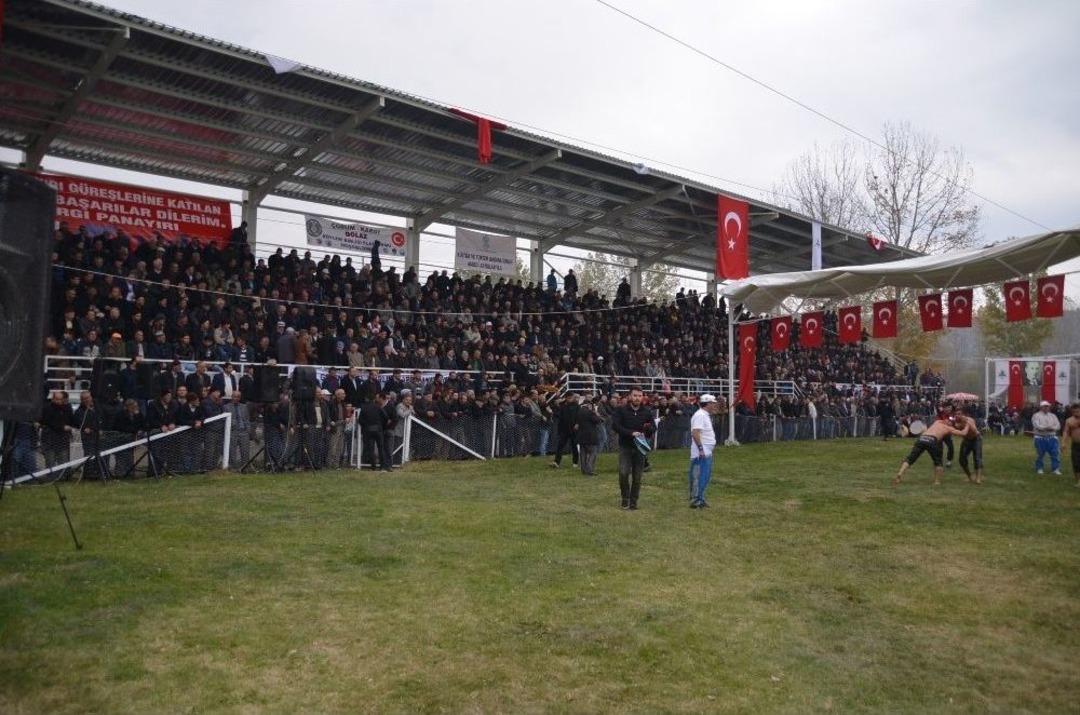 Kargı G&uuml;reşleri Kırkpınarı&rsquo;ı Aratmadı