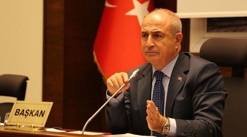 Belediye Meclisinden Başkan Akg&uuml;n&rsquo;e Takdir