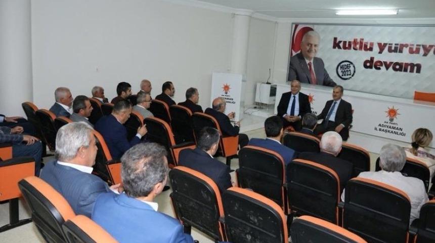 Başkan Erdoğan, Başkan Kutlu Ve Meclis &Uuml;yeleriyle Bir Araya Geldi