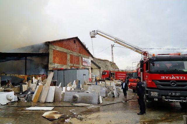 Tinerle Soba Yakmak İsterken Fabrikayı Yaktı 1