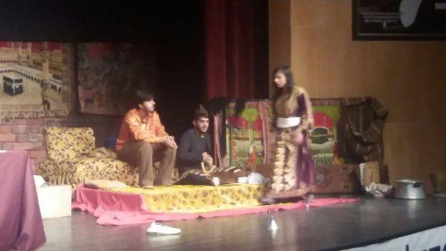 Bing&ouml;l&rsquo;de Kurtuluş Savaşını Anlatan Tiyatro Sahnelendi 1