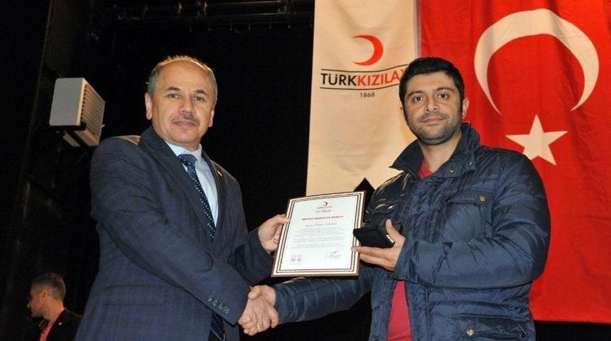 Yozgat&rsquo;ta Kan Bağış&ccedil;ıları Madalya İle &Ouml;d&uuml;llendirildi