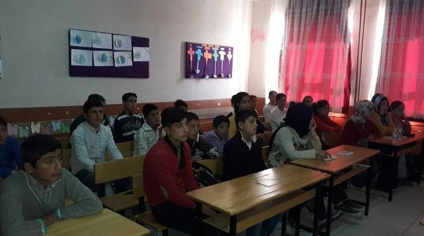 K&ouml;y &Ouml;ğrencilerine Meslek Tanıtım Semineri