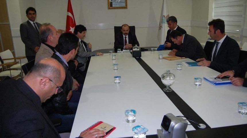 Vali Ustaoğlu, Arıcılarla Bir Araya Geldi