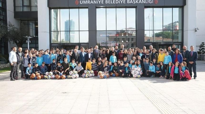 10. Geleneksel &Uuml;mraniye Spor Oyunları Başladı
