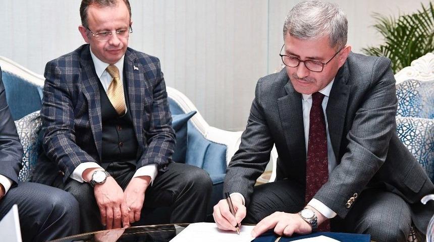 G&uuml;zeltepe&rsquo;de Kentsel D&ouml;n&uuml;ş&uuml;m İ&ccedil;in İmzalar Atıldı