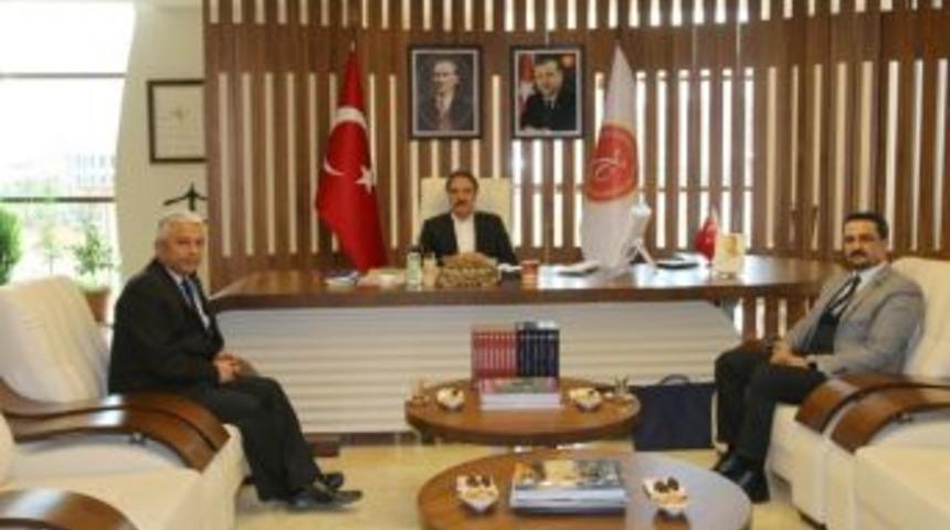 Kızılay Kan Merkezi İ&ccedil; Anadolu B&ouml;lge M&uuml;d&uuml;r&uuml; Tatar, Rekt&ouml;r Bağlı&rsquo;yı Ziyaret Etti