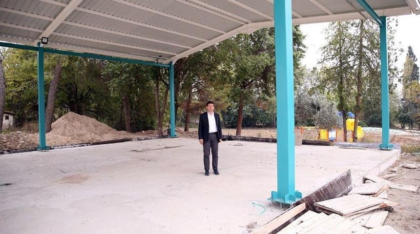 &Uuml;zerlik Mahallesi Kapalı Pazar Yerine Kavuşuyor