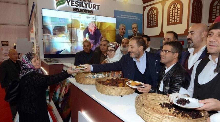 Yeşilyurt Belediyesi Standına B&uuml;y&uuml;k İlgi