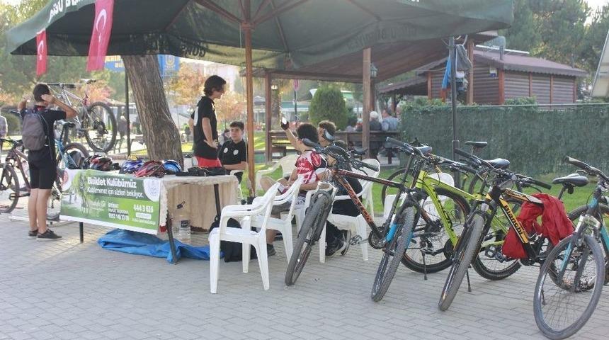 G&uuml;rsu Belediyesi Gen&ccedil; Bisiklet&ccedil;ileri Destekliyor