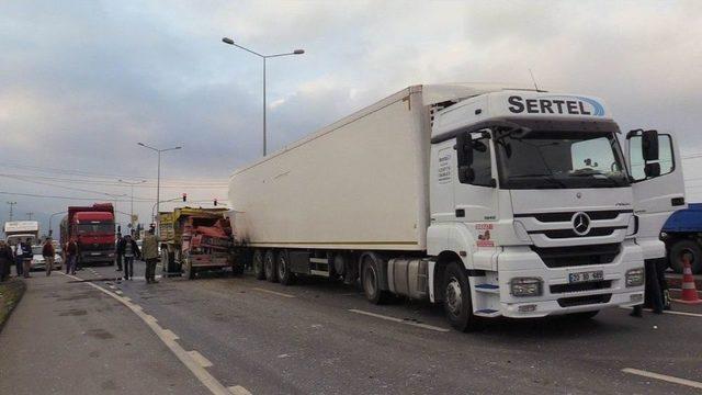 Konya’da Kamyon Tırın Dorsesine Çarptı: 1 Ölü