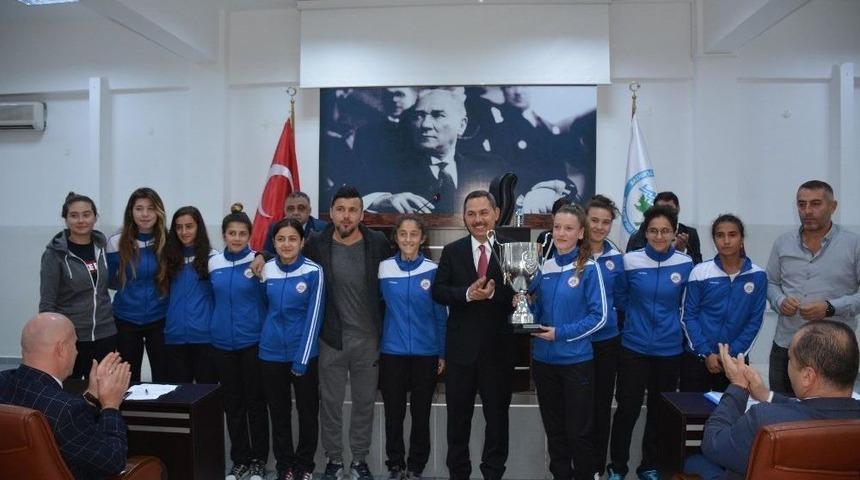 Kdz. Ereğli Belediyesi Meclisi 4. Oturumu Yaptı