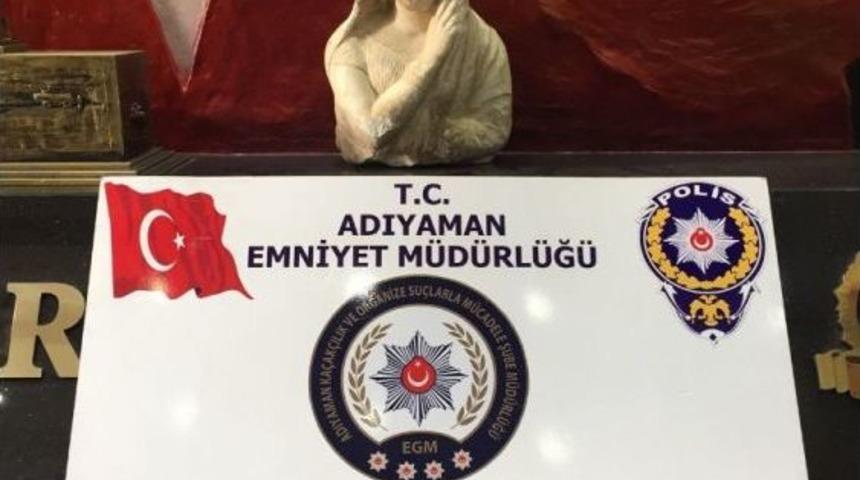 Adıyaman&rsquo;da Roma D&ouml;nemine Ait Heykel Ele Ge&ccedil;irildi