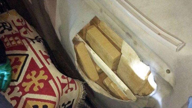 Van Polisi 10 Ayda 3 Ton 695 Kilo Uyuşturucu Ele Geçirdi G1