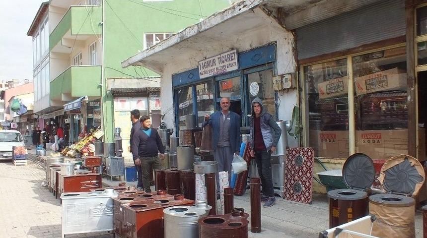 Modası Ge&ccedil;meyen Tezek Sobalarına B&uuml;y&uuml;k İlgi