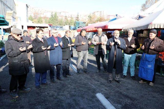 Sebzeci Ve Pazarcı Esnafı Yeni Yerlerine Taşındı