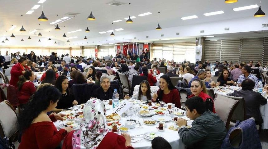 Başkan Karabağ&rsquo;dan Atat&uuml;rk &Ccedil;ıkışı