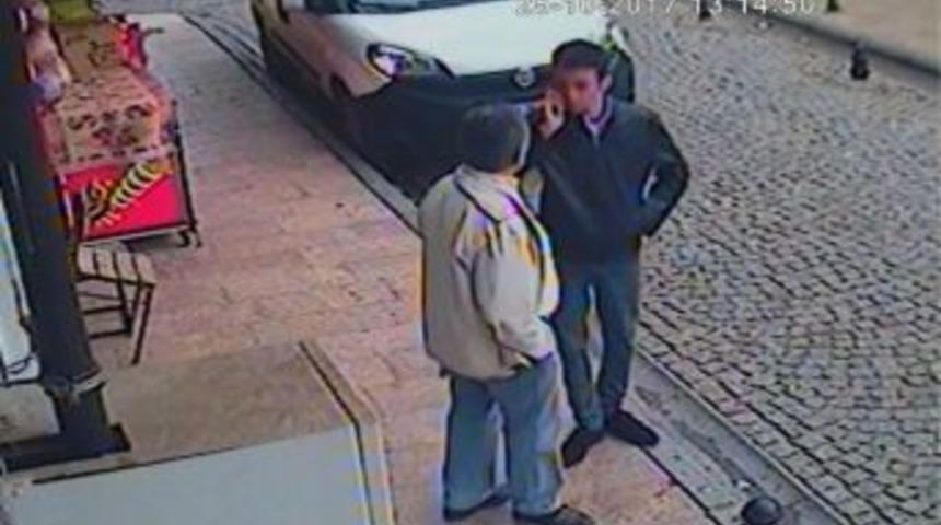 16 Yaşındaki &Ccedil;ocuk 2 Kişiyi 87 Bin Lira Dolandırdı