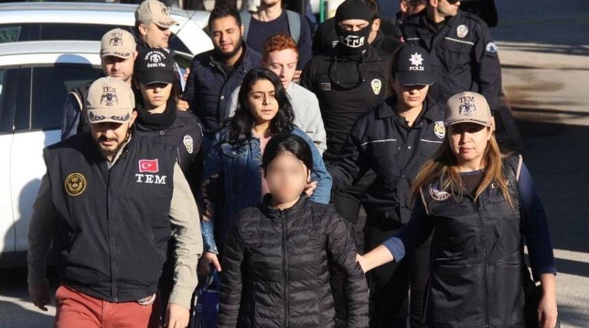 G&ouml;zaltına Alınan Sol &Ouml;rg&uuml;t &Uuml;yeleri Adliyeye Sevk Edildi