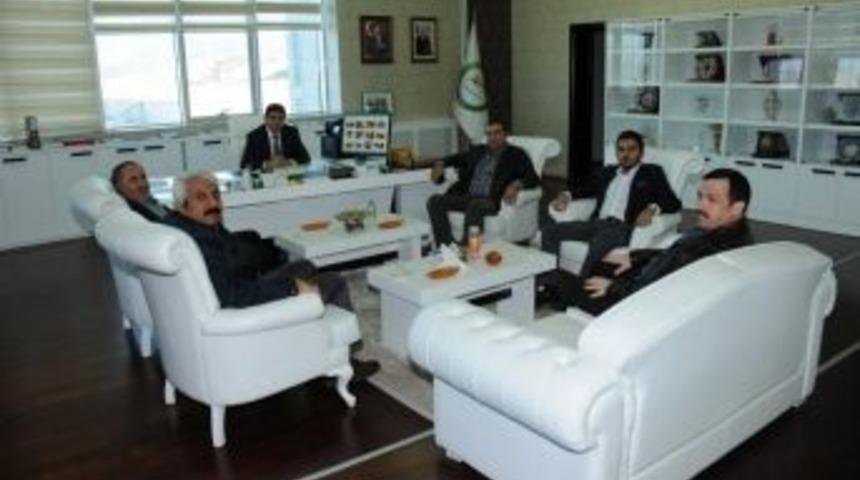 Hayvan &Uuml;reticileri, Rekt&ouml;r Alma&rsquo;yı Ziyaret Etti