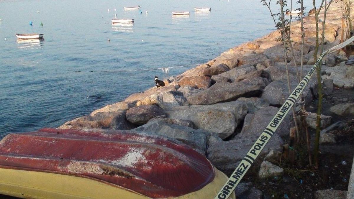 Kartal Sahilinden Kimliği Belirsiz Erkek Cesedi &Ccedil;ıktı