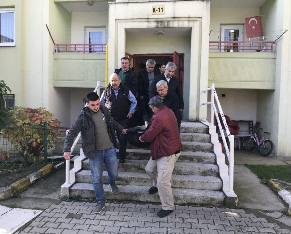 Gazeteci Sırrı Şanlı Evinin Merdivenlerinde &Ouml;l&uuml; Bulundu