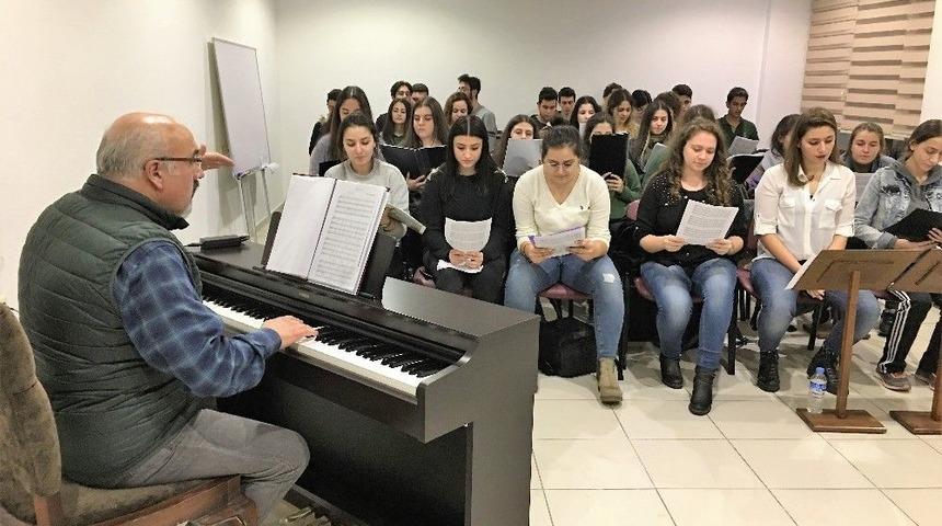 Ak&ccedil;aabat Belediyesi&rsquo;nden 3. Koro