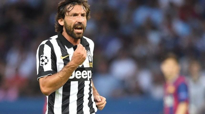 Bir Efsane Daha Futbola Veda Etti