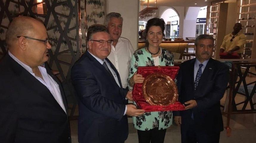 Halıcılar Afrika&rsquo;yı Mercek Altına Aldı