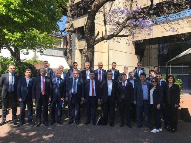 Halıcılar Afrika&rsquo;yı Mercek Altına Aldı 2