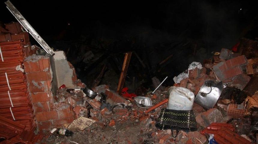 Fel&ccedil;li Yaşlı Adam Yangında Can Verdi