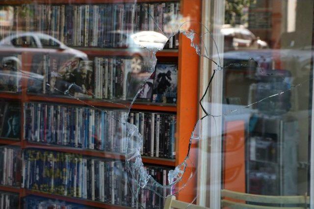 Mhp&rsquo;li İl&ccedil;e Başkanının D&uuml;kkanı Kurşunlandı 1