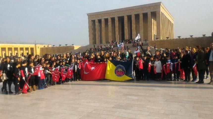 Gkv&rsquo;liler Anıtkabir&rsquo;de