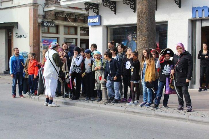 Asted’ten Ayvalık Sokaklarında Keyifli Eğitim G4