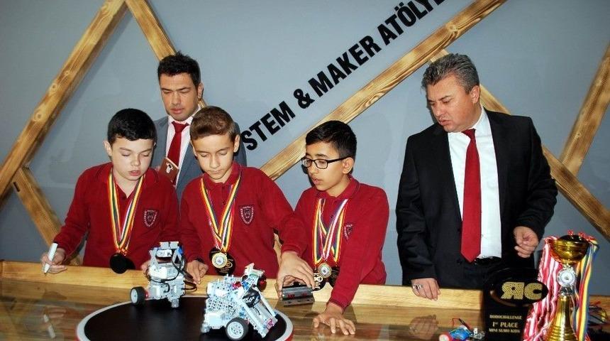 Avrupalı &Ouml;ğrenciler Salihli&rsquo;de Eğitim G&ouml;recek