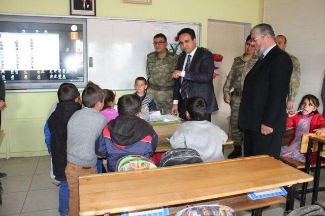 Kaymakam Dundar&rsquo;dan Okul Ziyareti 2