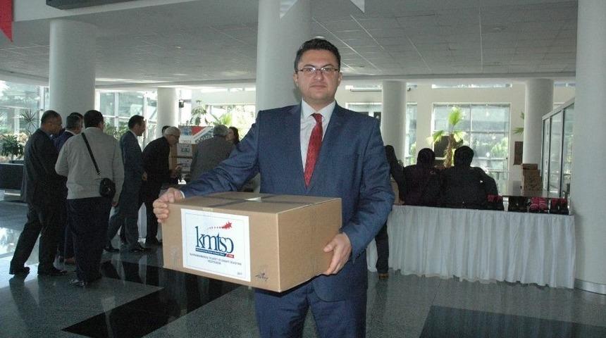 Kmtso&rsquo;dan &Ouml;ğrencilere Giysi Ve Kırtasiye Yardımı