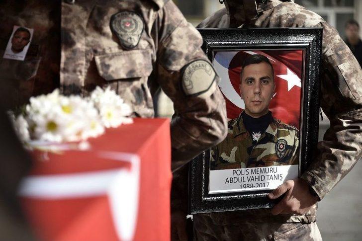 Gümüşhane Şehidini Gözyaşlarıyla Uğurladı G4