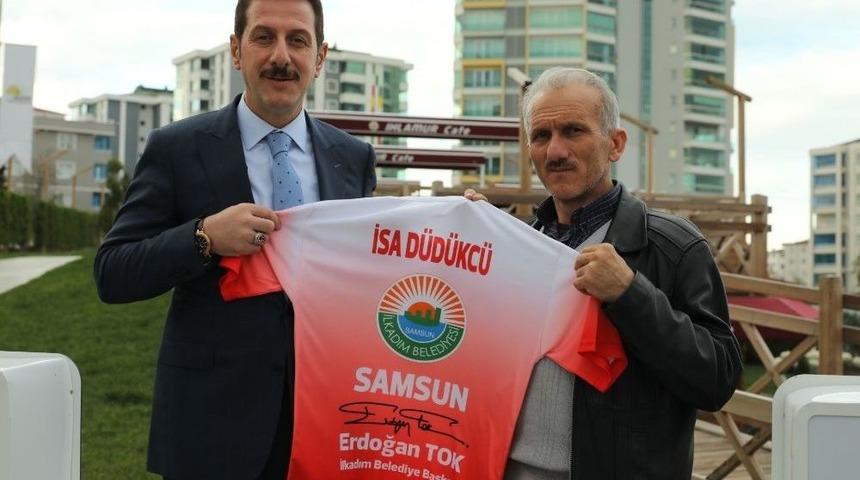 39. İstanbul Maratonu’nda İlkadım İçin Koşacak