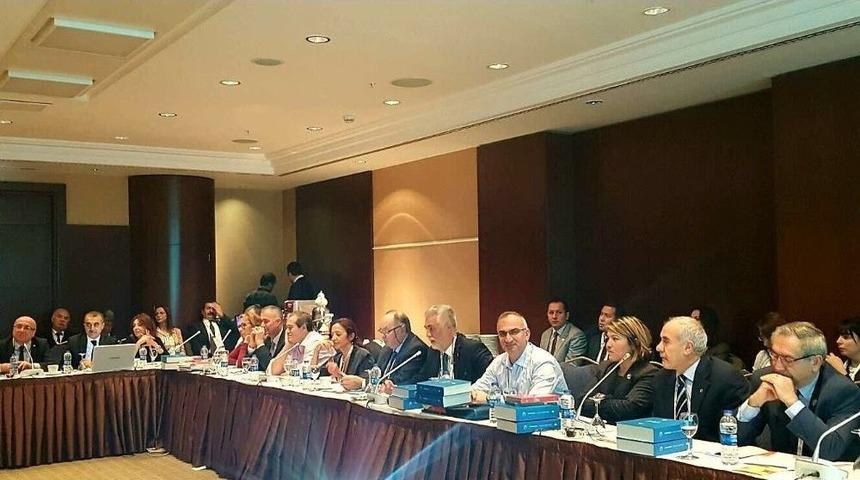 Bakan Kurtulmuş’tan Başkan Yılmazer’e Teşekkür Beratı