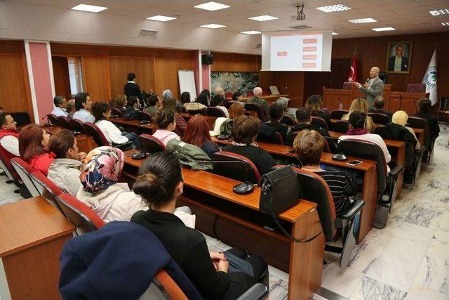 Odunpazarı Belediyesi Personeline Etkili İletişim Dersi