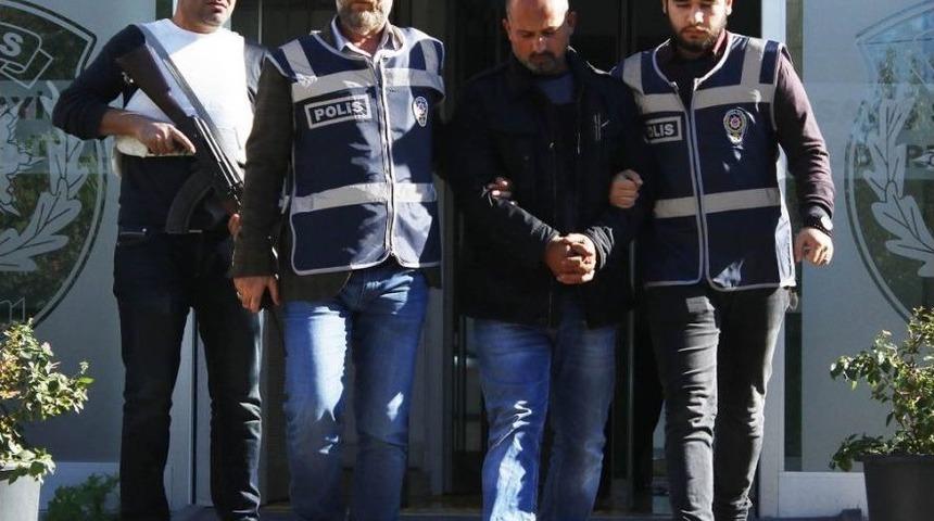 Kuaf&ouml;r Cinayetinin Zanlısı Adliyeye Sevk Edildi